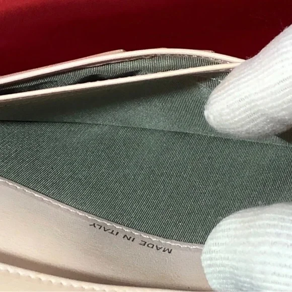 CHANEL Leather Long Wallet CC Logo Beige - Picture 12 of 13